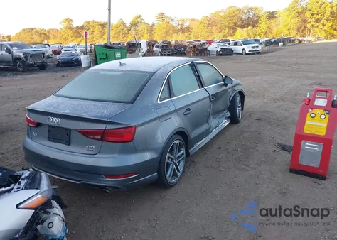 2018 Audi A3 2.0T Premium/2.0T Tech Premium z USA, uszkodzony, nr VIN WAUJ8GFF9J1004333